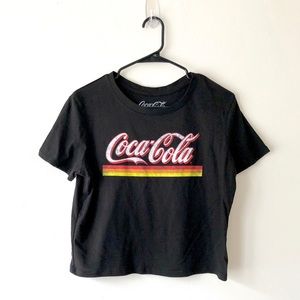 NWOT Coca Cola Cropped Style Tee Size Large.